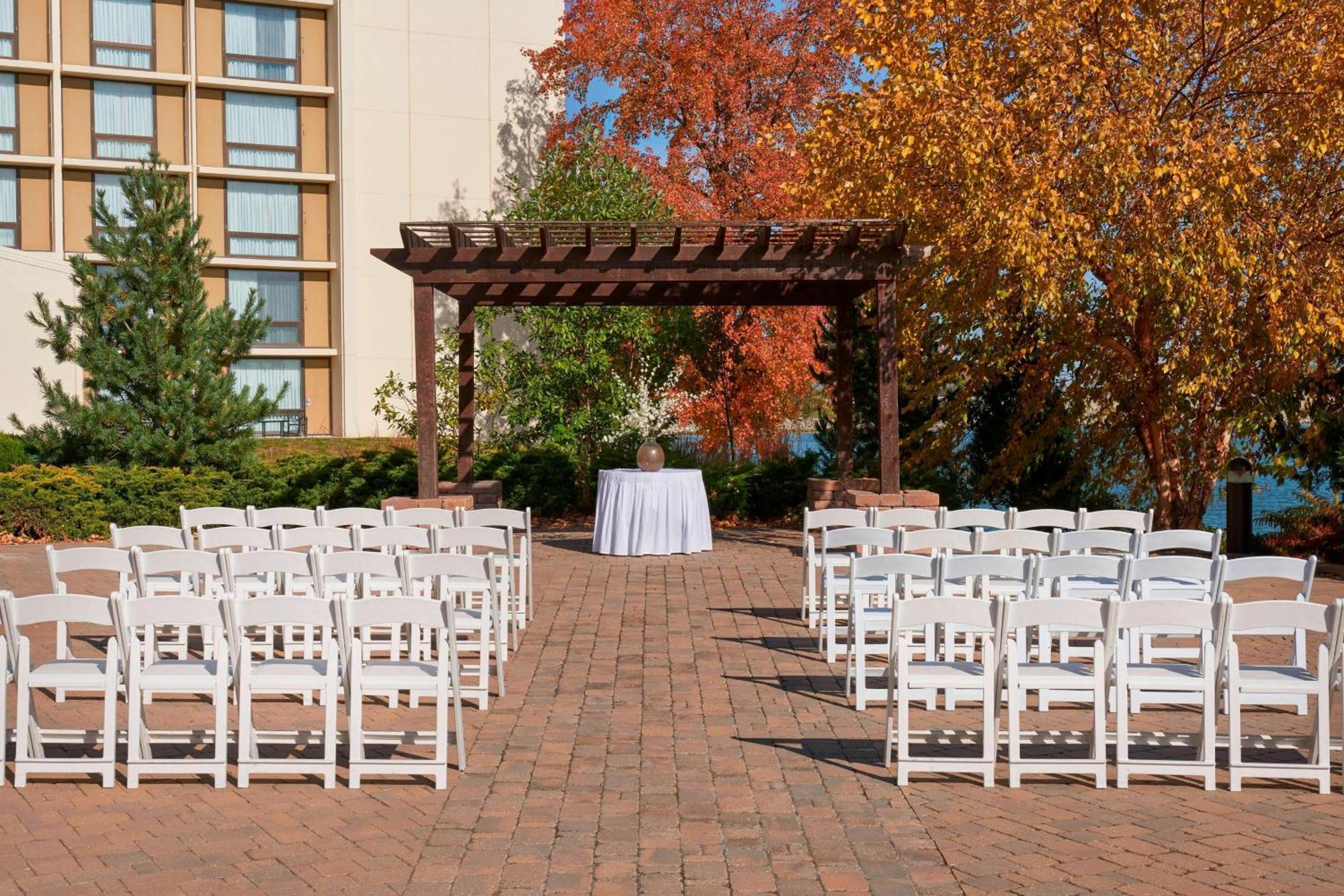 Kansas City Airport Marriott Exterior foto