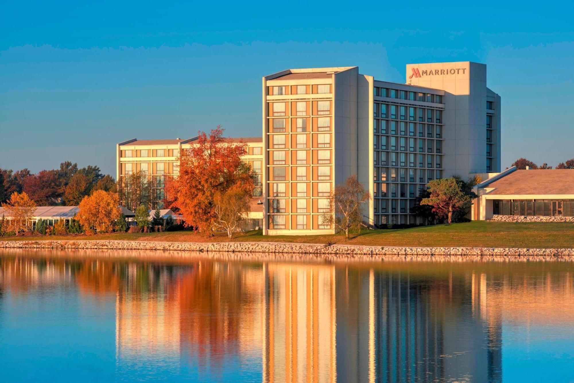 Hotel Kansas City Airport Marriott Exterior foto